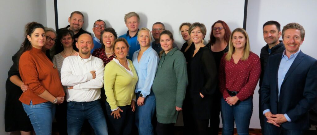Groupe-1 Le club CERE en octobre 2024 : photo de groupe
