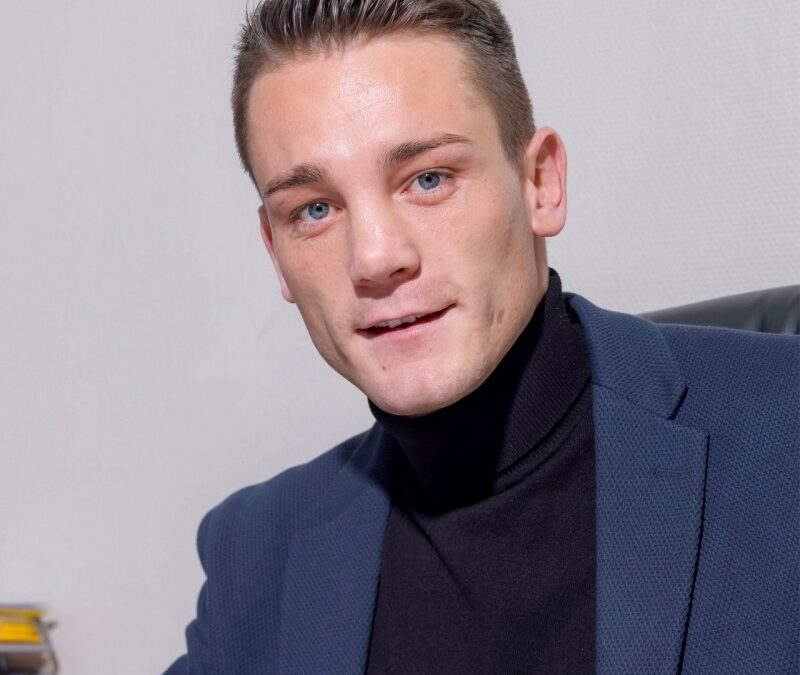 Axel Boucher, homme des réseaux